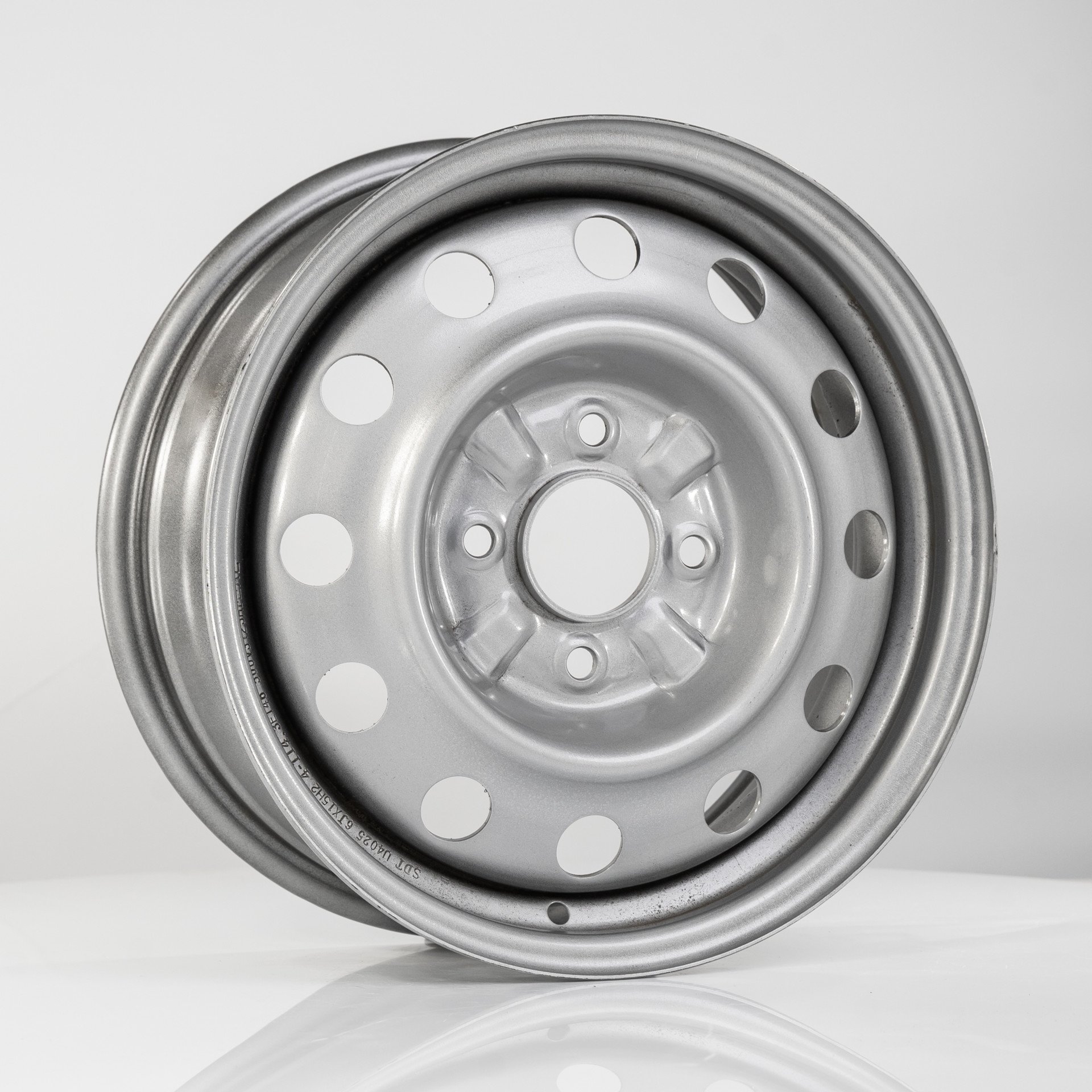 SDT U4025 silver 6x15/4x114.3 D67.1 ET46  